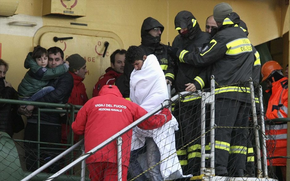 Επιχείρηση για τη διάσωση των επιβατών του πλοίου Νorman Αtlantic. 