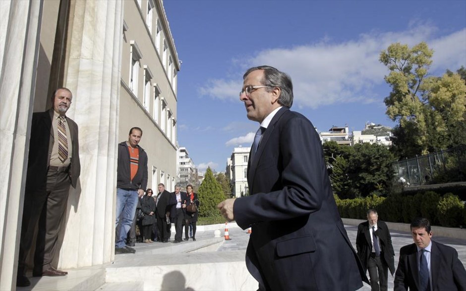 Βουλή - Εκλογή προέδρου. Ο πρωθυπουργός Αντώνης Σαμαράς φτάνει στη Βουλή.