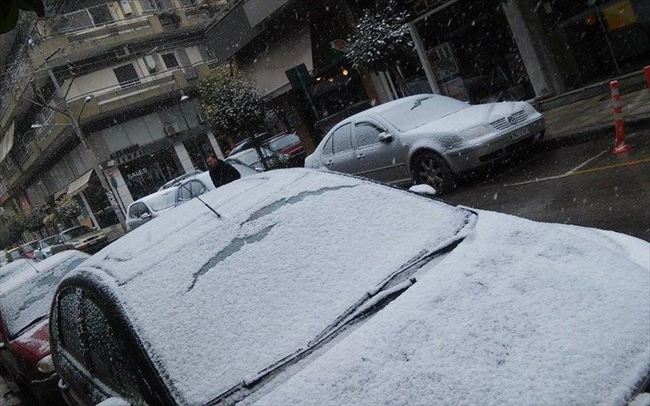 Καιρός - Χιόνι - Κρύο - Λάρισα. Φωτογραφία που μας έστειλε από τη Λάρισα αναγνώστρια του naftemporiki.gr.