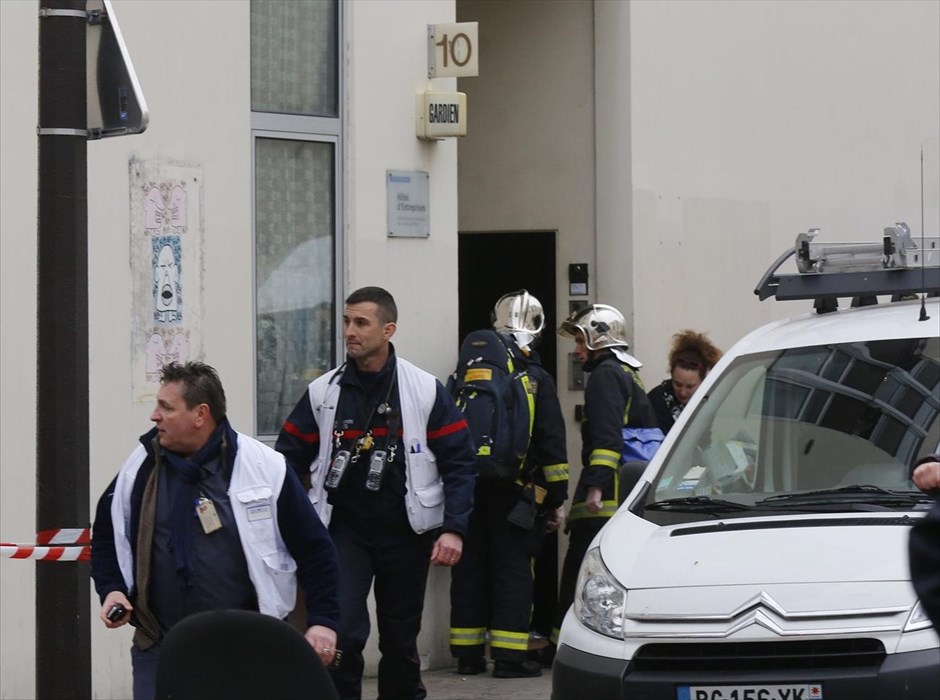 Αιματηρή επίθεση στα γραφεία της Charlie Hebdo. 