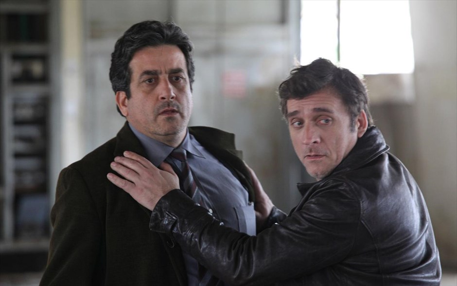 «Big bad wolves: Στο στόμα των λύκων». Στο ισραηλίτικο αγωνιώδες, αλλά και κωμικό θρίλερ «Big bad wolves: Στο στόμα των λύκων», με έντονα στοιχεία μαύρου χιούμορ, σε σενάριο και σκηνοθεσία των Άχαραον Κεσάλες και Ναβότ Παπουσάντο, μια σειρά από βίαιες δολοφονίες κοριτσιών διασταυρώνει τις ζωές τριών αντρών με αναπάντεχα αποτελέσματα.