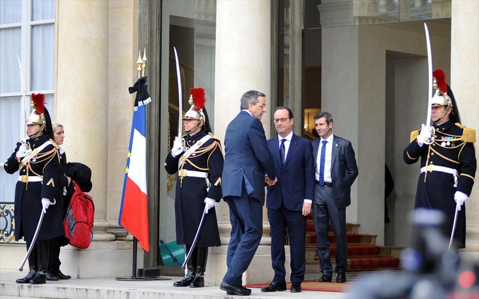 Σαμαράς - Ολάντ - Charlie Hebdo. Ο Γάλλος πρόεδρος Φρανσουά Ολάντ υποδέχεται τον Αντ. Σαμαρά στο Μέγαρο των Ηλυσίων.