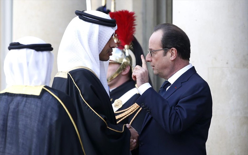 Γαλλία - Παρίσι - Πορεία Ενότητας - Charlie Hebdo - Ηνωμένα Αραβικά Εμιράτα. Ο Φρανσουά Ολάντ υποδέχεται τον υπουργό Εξωτερικών των Ηνωμένων Αραβικών Εμιράτων Σεΐχη, Αμπντουλάχ Μπιν Ζάγιεντ Αλ Ναγιάν.