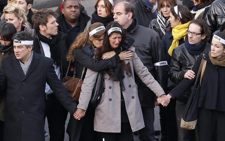 Γαλλία - Παρίσι - Πορεία Ενότητας - Charlie Hebdo. Συγγενείς και φίλοι των θυμάτων των πρόσφατων επιθέσεων συμμετέχουν στην πορεία.