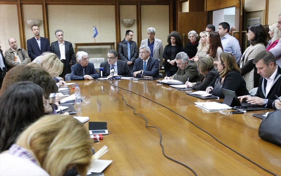 Υπουργείο Δικαιοσύνης. Ο νέος υπουργός Δικαιοσύνης Νίκος Παρασκευόπουλος και ο απερχόμενος υπουργός Χαράλαμπος Αθανασίου κάνουν δηλώσεις κατά τη διάρκεια της τελετής παράδοσης – παραλαβής του υπουργείου Δικαιοσύνης.