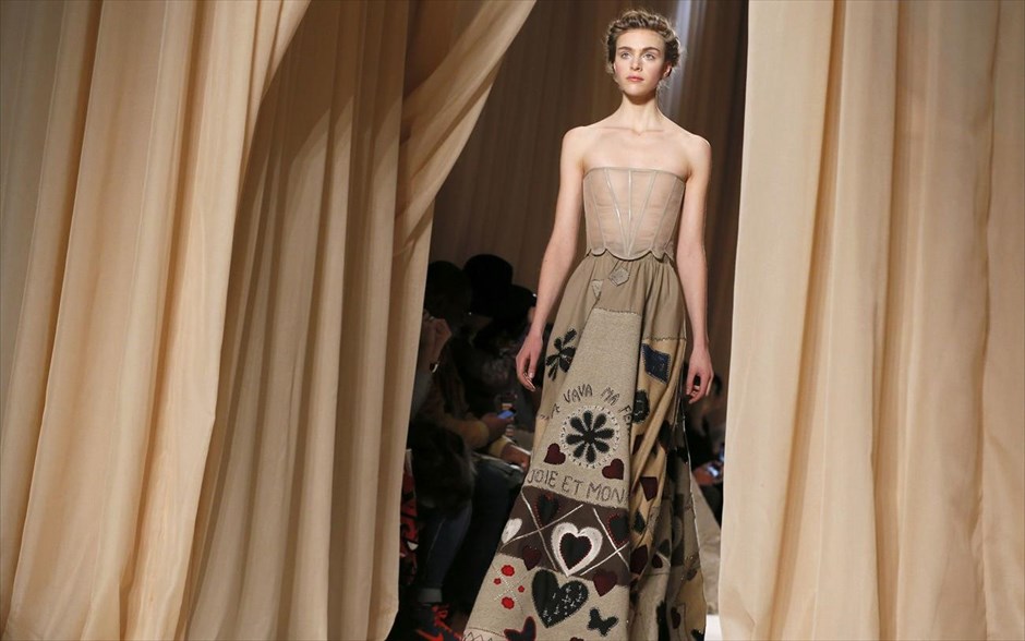 Παρίσι - Εβδομάδα Μόδας. Maria Grazia Chiuri and Pier Paolo Piccioli / Haute Couture Spring Summer 2015.