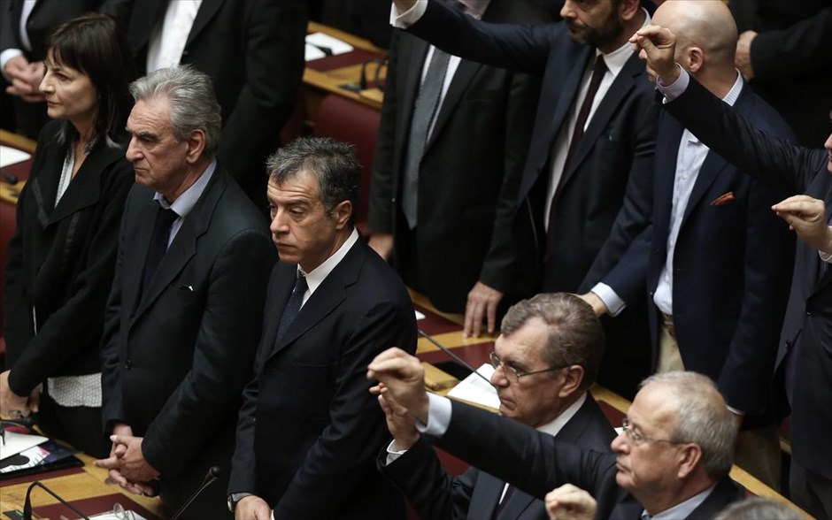Βουλή - Ορκωμοσία. Στιγμιότυπο από τα έδρανα του Ποταμιού.