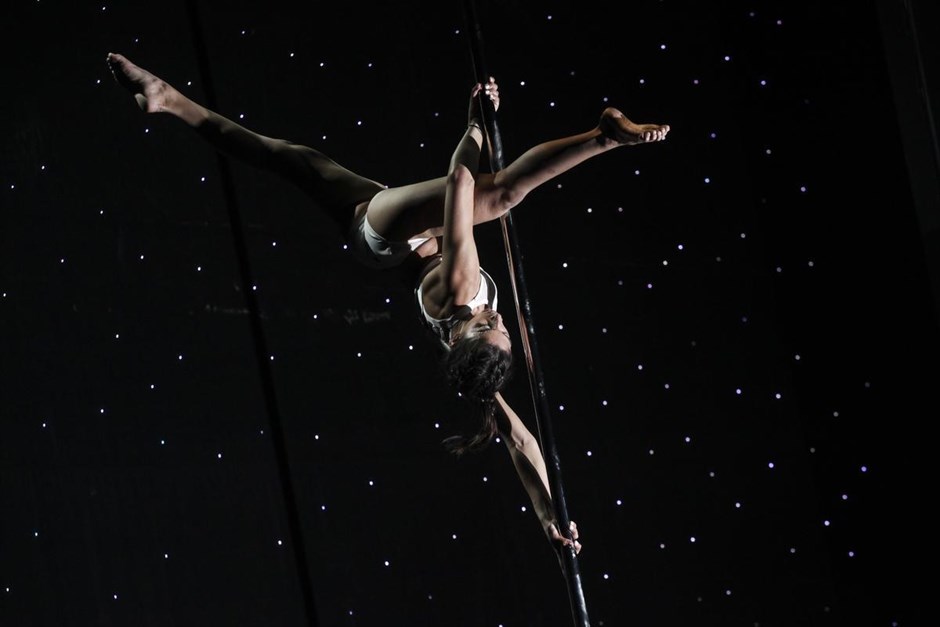 Πανελλήνιο Πρωτάθλημα Pole Dancing. Στιγμιότυπο από το 2ο Πανελλήνιο Πρωτάθλημα Pole Dancing που πραγματοποιήθηκε στην Αθήνα.