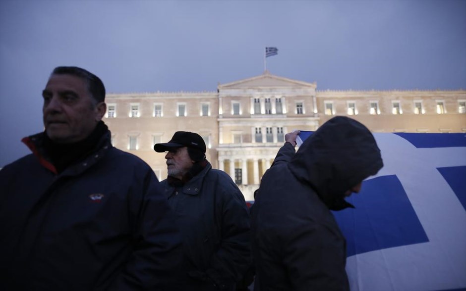 Σύνταγμα - διαδήλωση υποστήριξης. 
