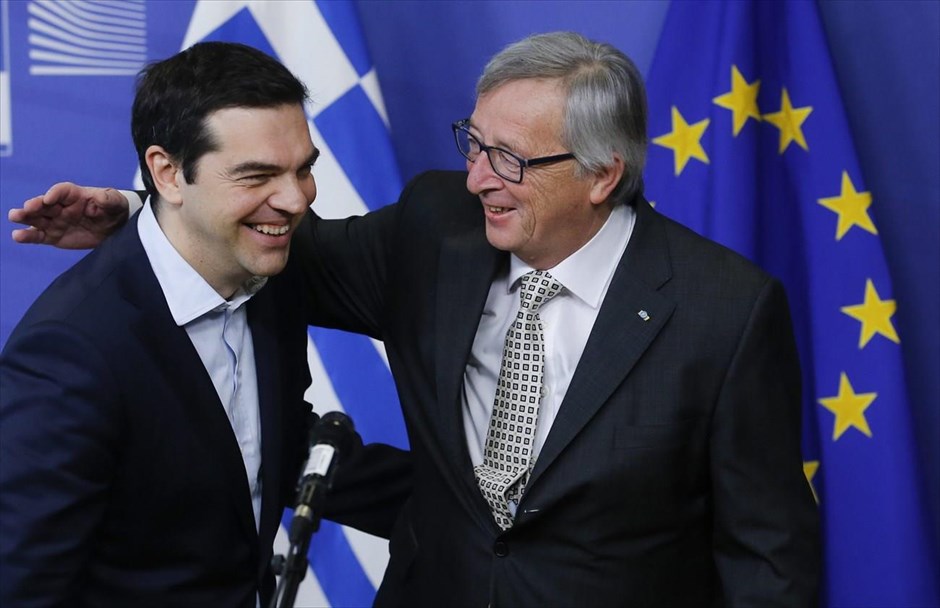 Συνάντηση Αλέξη Τσίπρα - Ζαν Κλοντ Γιούνκερ. Την ανάγκη συνεργασίας ώστε να υπάρξει επιτυχής κατάληξη στις διαπραγματεύσεις με την Αθήνα υπογράμμισε ο πρόεδρος της Ευρωπαϊκής Επιτροπής Ζαν Κλοντ Γιούνκερ σε δηλώσεις του πριν από τη συνάντησή του με τον Έλληνα πρωθυπουργό, Αλέξη Τσίπρα. Ανέφερε ακόμη πως δεν έχει σημειωθεί μεγάλη πρόοδος σε ό,τι αφορά τα θέματα που πρέπει να αντιμετωπιστούν, αν και όπως είπε, «προσπαθούμε να υπάρξει».