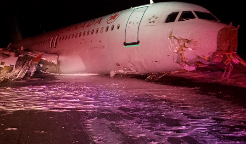 Προσγείωση - θρίλερ Airbus Α320 στον Καναδά. Αεροσκάφος τύπου A 320 της Air Canada βγήκε από τον διάδρομο κατά τη διάρκεια της προσγείωσης με αποτέλεσμα 25 από τους 132 επιβάτες και μέλη πληρώματος να οδηγηθούν στο νοσοκομείο με ελαφρά τραύματα. Η πτήση AC624 από τον Τορόντο έφτασε λίγο μετά τα μεσάνυχτα τοπική ώρα και ανέφερε ότι μετά την προσγείωση χτύπησε σε πυλώνα ρεύματος καθώς παρέκκλινε της πορείας της.