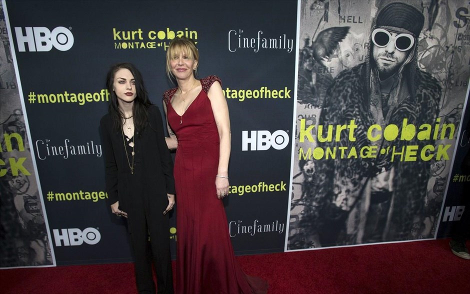Πρεμιέρα της ταινίας Kurt Cobain: Montage Of Heck. Η Courtney Love, σύζυγος του θρύλου της ροκ Kurt Cobain και η κόρη του Frances Bean φωτογραφίζονται πριν την πρεμιέρα της πρώτης επίσημης βιογραφικής ταινίας για τον frontman των Nirvana. Την σκηνοθεσία της ταινίας υπογράφει ο Brett Morgen και περιλαμβάνει αρχειακό υλικό από συναυλίες των Nirvana, ακυκλοφόρητες εκτελέσεις γνωστών τραγουδιών του συγκροτήματος, ερασιτεχνικά videos από τα παιδικά του χρόνια, καθώς και χειρόγραφους στίχους, φωτογραφίες, ημερολόγια κ.α.
&nbsp;