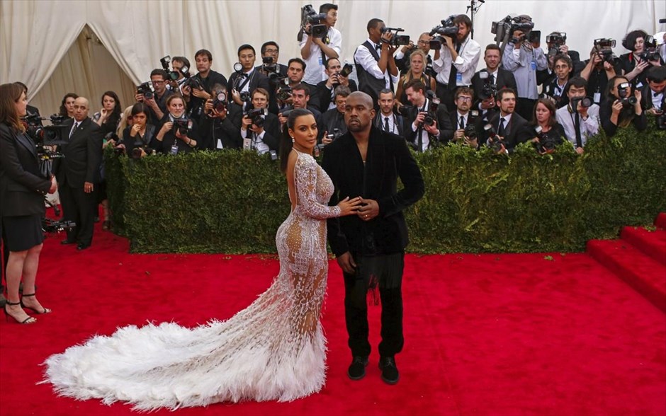 METGALA 2015. Η Κιμ Καρντάσιαν με τον Κάνιε Γουέστ.