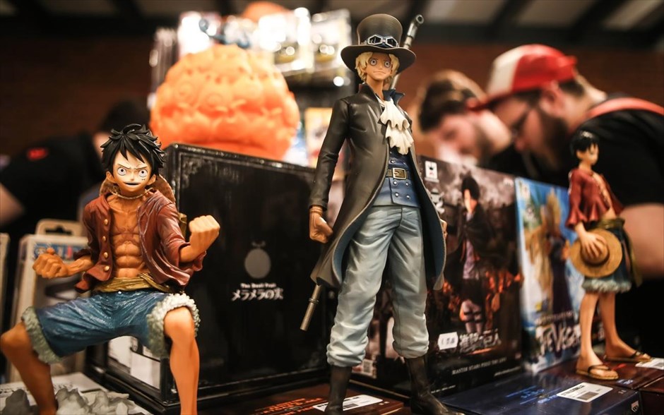 1ο Thessaloniki Comic Convention «The Comic Con». Φιγούρες των Luffy και Sabo εκτίθενται στο πλαίσιο του 1ου Thessaloniki Comic Convention «The Comic Con». Ο κόσμος των κόμικς ζωντανεύει στην Αποθήκη Γ’, στο Λιμάνι της Θεσσαλονίκης στις 8, 9 και 10 Μαΐου.