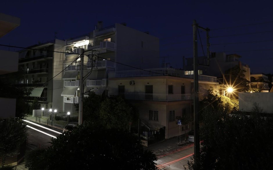 «Όταν ζούσε η μητέρα μου» 18. Το σπίτι του Ιάκωβου (κέντρο), άνεργου 41 χρονών, στο Χαλάνδρι.