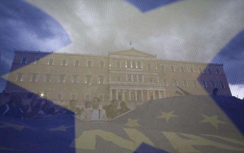 Συγκέντρωση υπέρ του «ναι» στην πλατεία Συντάγματος. 