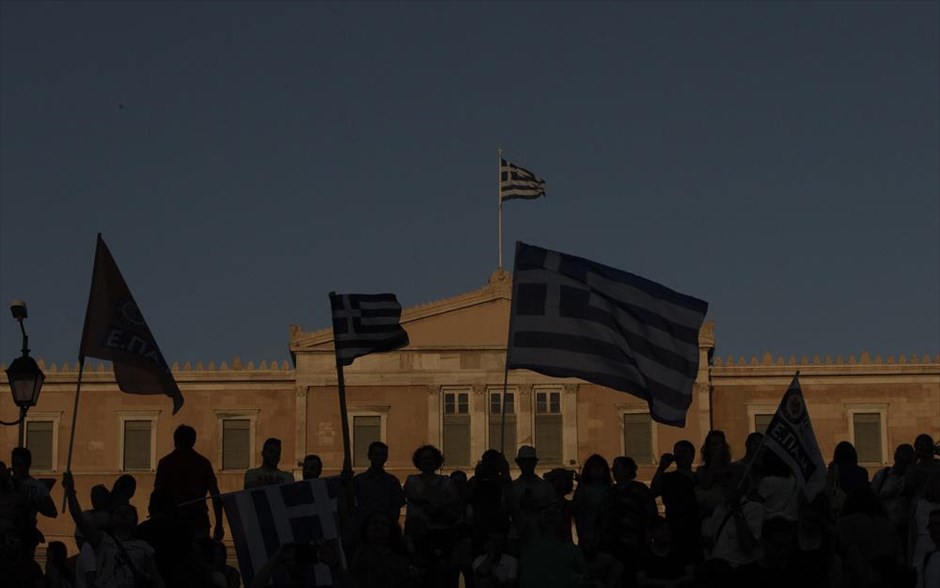 Σύνταγμα - υποστηρικτές του όχι. 