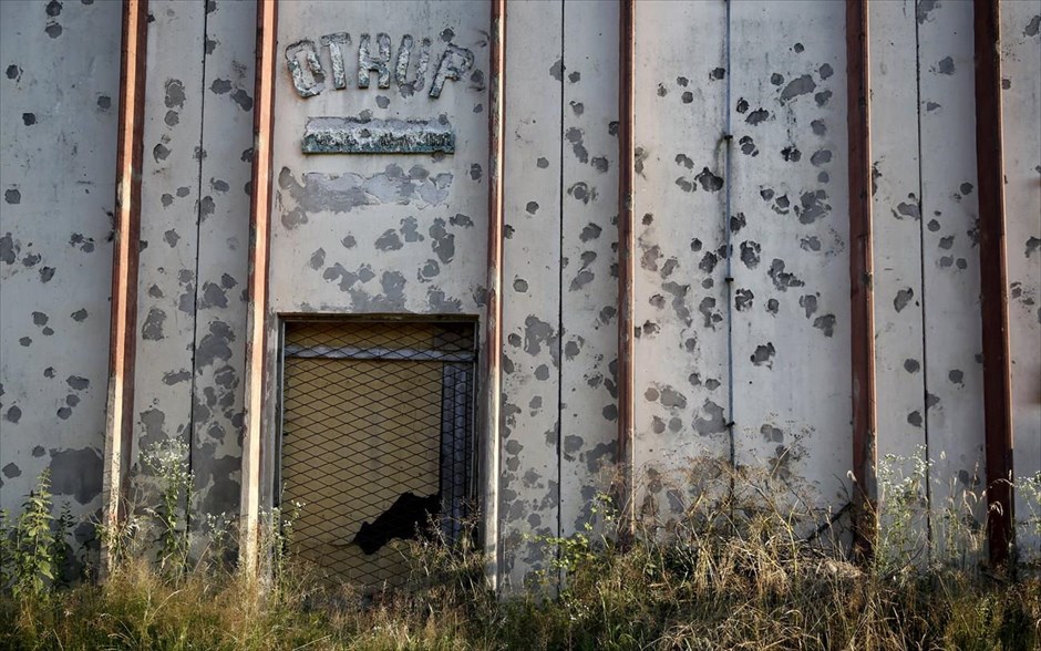 Σρεμπρένιτσα. 1000 με 1500 άνθρωποι εκτελέστηκαν στο σημείο αυτό στην περιοχή Kravica.