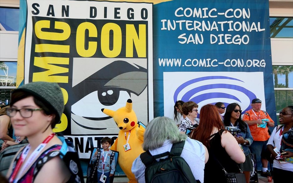 Comic-Con - Σαν Ντιέγκο. Ο Πίκατσου με έναν μικρό θαυμαστή.