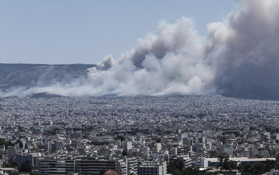 Πυρκαγιά στον Υμηττό - Καρέας . 