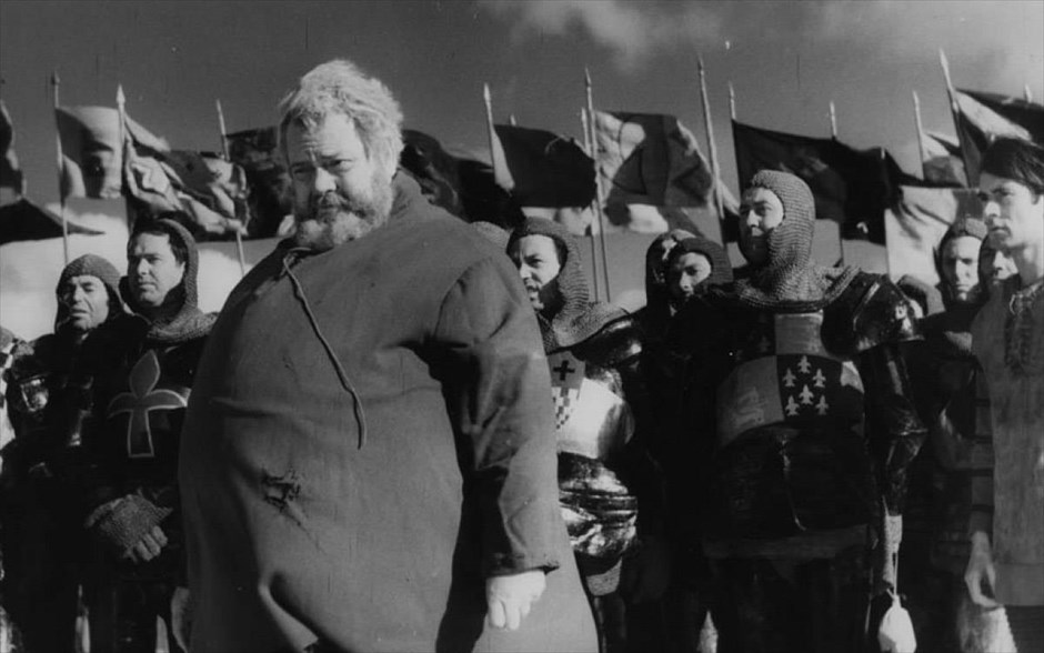 «Φάλσταφ (Οι καμπάνες του μεσονυχτίου)». «Φάλσταφ (Οι καμπάνες του μεσονυχτίου)»: Το δράμα του - υποψήφιου για Όσκαρ - Αμερικανού σκηνοθέτη θεάτρου και κινηματογράφου, ηθοποιού, σεναριογράφου και παραγωγού&nbsp; Όρσον Γουέλς - αποτελεί μια συρραφή αποσπασμάτων των έργων του Σαίξπηρ «Ερρίκος ο Δ΄», «Οι εύθυμες κυράδες του Γουίντσορ», «Ερρίκος ο Ε΄» και «Ριχάρδος ο Β΄», αλλά βασίζεται και στο θεατρικό έργο «Πέντε βασιλιάδες», στο οποίο πρωταγωνίστησε ο Γουέλς, σε ηλικία 25 ετών.
