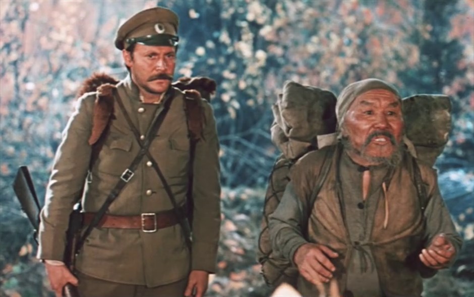 «Ντερσού Ουζάλα». «Ντερσού Ουζάλα»: Βασισμένο σε δύο βιβλία του Ρώσου τοπογράφου/εξερευνητή Βλαδιμίρ Αρσένιεφ, το οικολογικό δράμα του Ιάπωνα δημιουργού Ακίρα Κουροσάβα, το οποίο, υμνώντας τη Φύση, αποτυπώνει τη ζωή ενός σοφού ανθρώπου στα βουνά, απέσπασε το Όσκαρ καλύτερης ξενόγλωσσης ταινίας, το 1976.