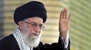 Ο Αγιατολάχ Χαμενεΐ προειδοποιεί: Με τις ΗΠΑ το Ιράν συζητεί μόνον για το πυρηνικό πρόγραμμα