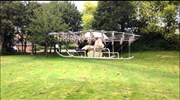 Αυτοσχέδιο ελικόπτερο από 54 drones
