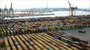 Cosco και Maersk «χτίζουν» θέσεις γύρω από τον Πειραιά