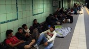 Προσωρινό κατάλυμα στον σταθμό του ΗΣΑΠ στη Βικτώρια βρήκαν οι πρόσφυγες