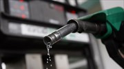 DW: Γιατί το πετρέλαιο είναι φθηνότερο από τη βενζίνη;
