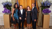 Φωτογραφία του Αλέξη Τσίπρα και της συζύγου του με το ζεύγος Ομπάμα