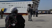 Πάνω από 5.000 πρόσφυγες έφτασαν την Κυριακή στον Πειραιά