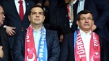 Ποδοσφαιρικό διάλειμμα από την πολιτική