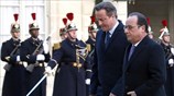 Συνάντηση Ντέιβιντ Κάμερον – Φρανσουά Ολάντ στο Παρίσι