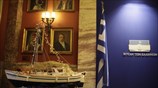 Χριστουγεννιάτικο καραβάκι στην Βουλή