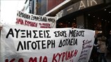 Αντιδράσεις για το άνοιγμα των καταστημάτων την Κυριακή