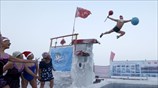 Βουτιά σε παγωμένα νερά