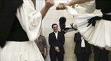 Τα κάλαντα των Χριστουγέννων στον Πρωθυπουργό