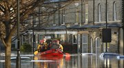 Βρετανία: Περιπολίες μοτοσικλετιστών κατά των λεηλασιών στις πλημμυρισμένες περιοχές