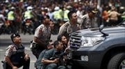 Αλλεπάλληλες εκρήξεις στην Τζακάρτα - Τουλάχιστον 6 νεκροί