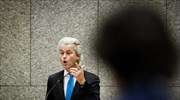 Ολλανδία: Οι γυναίκες πρέπει να προστατευτούν από τους μουσουλμάνους, λέει ο Βίλντερς