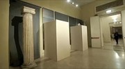 Ρώμη: Κάλυψαν γυμνά αγάλματα για να μην προσβληθεί ο Ρουχανί
