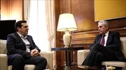Σε εξέλιξη συνάντηση Αλ. Τσίπρα - Φ. Κουβέλη
