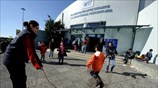 Εγκλωβισμένοι πρόσφυγες στο λιμάνι του Πειραιά
