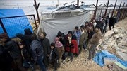 Συρία: Δεκάδες χιλιάδες πρόσφυγες περιμένουν να περάσουν στην Τουρκία