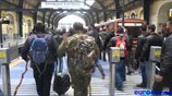 Στο λιμάνι του Πειραιά αποβιβάστηκαν εκατοντάδες αγρότες από την Κρήτη