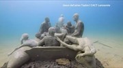 Υποβρύχιο άγαλμα εμπνευσμένο από την προσφυγική κρίση