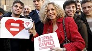 Ιταλία: Διχάζει το σύμφωνο συμβίωσης