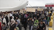 Πορεία προσφύγων - μεταναστών στο λιμάνι του Πειραιά